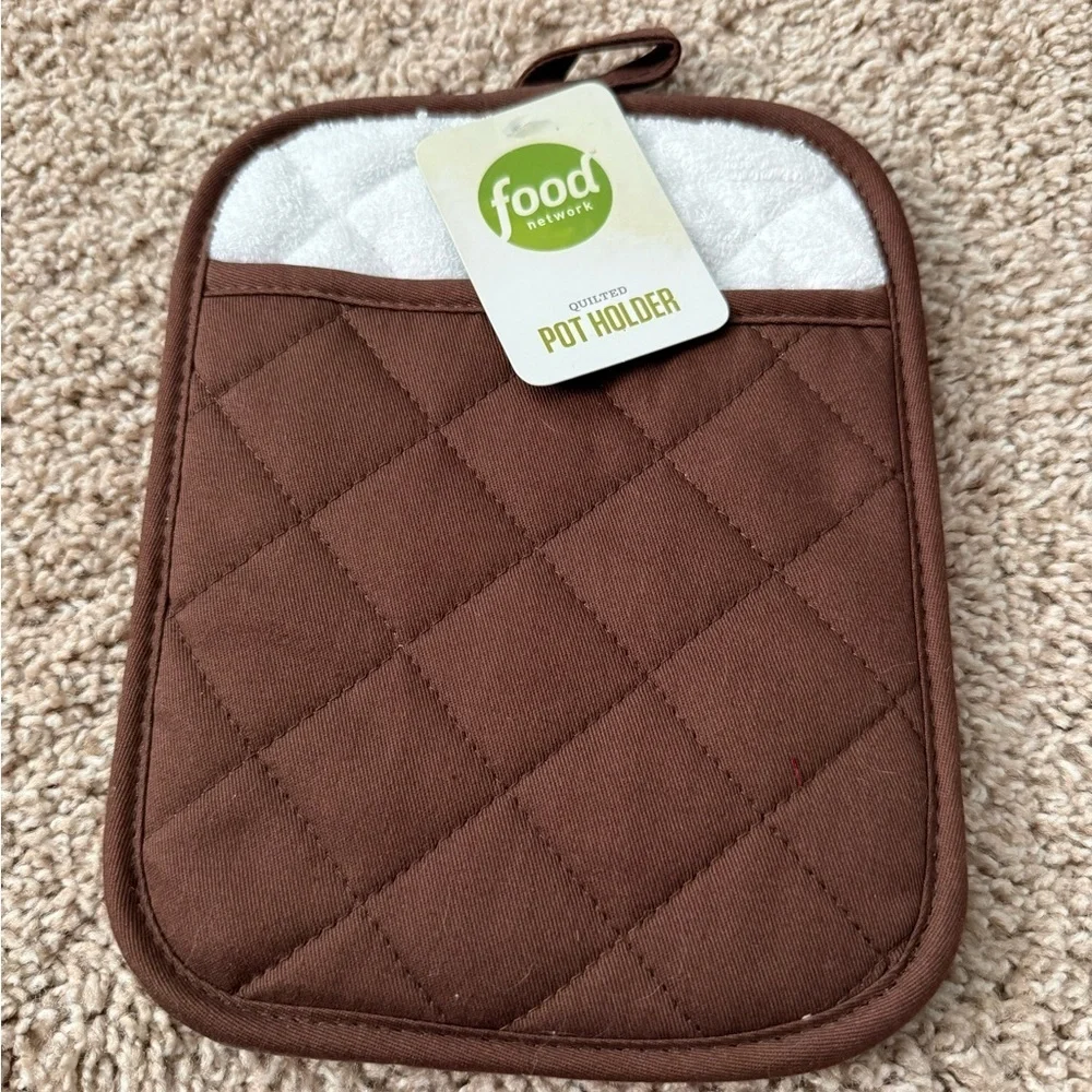 NWT Food Network | Quilted Brown and White Pot Holder | 100% Cotton
